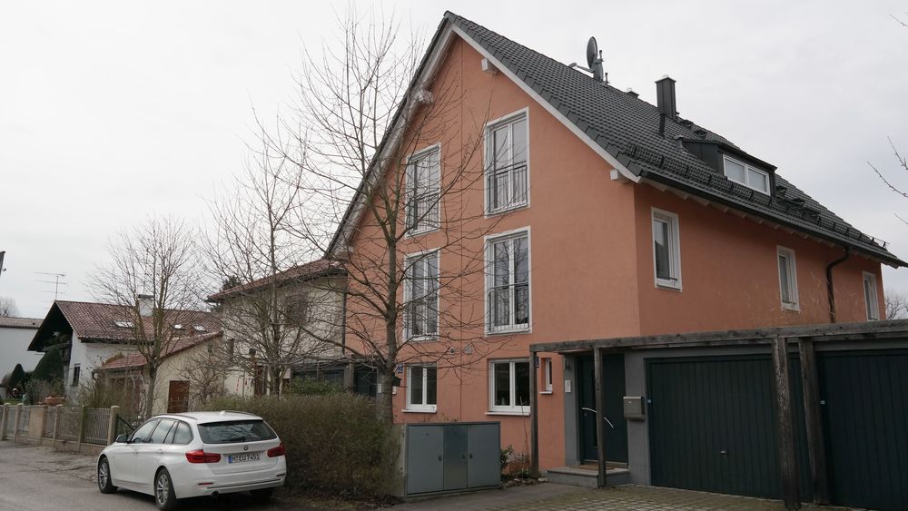 DE, München, FasanerieFamilien willkommen (Doppelhaushälfte)