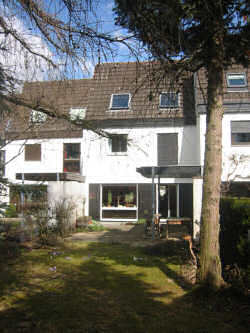 DE, München, GrasbrunnElegantes Reihenmittelhaus in Bestlage