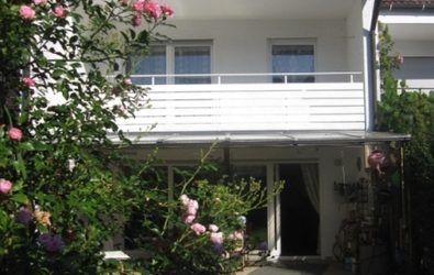 DE, München, TaufkirchenFamilien(t)räume: Reihenhaus