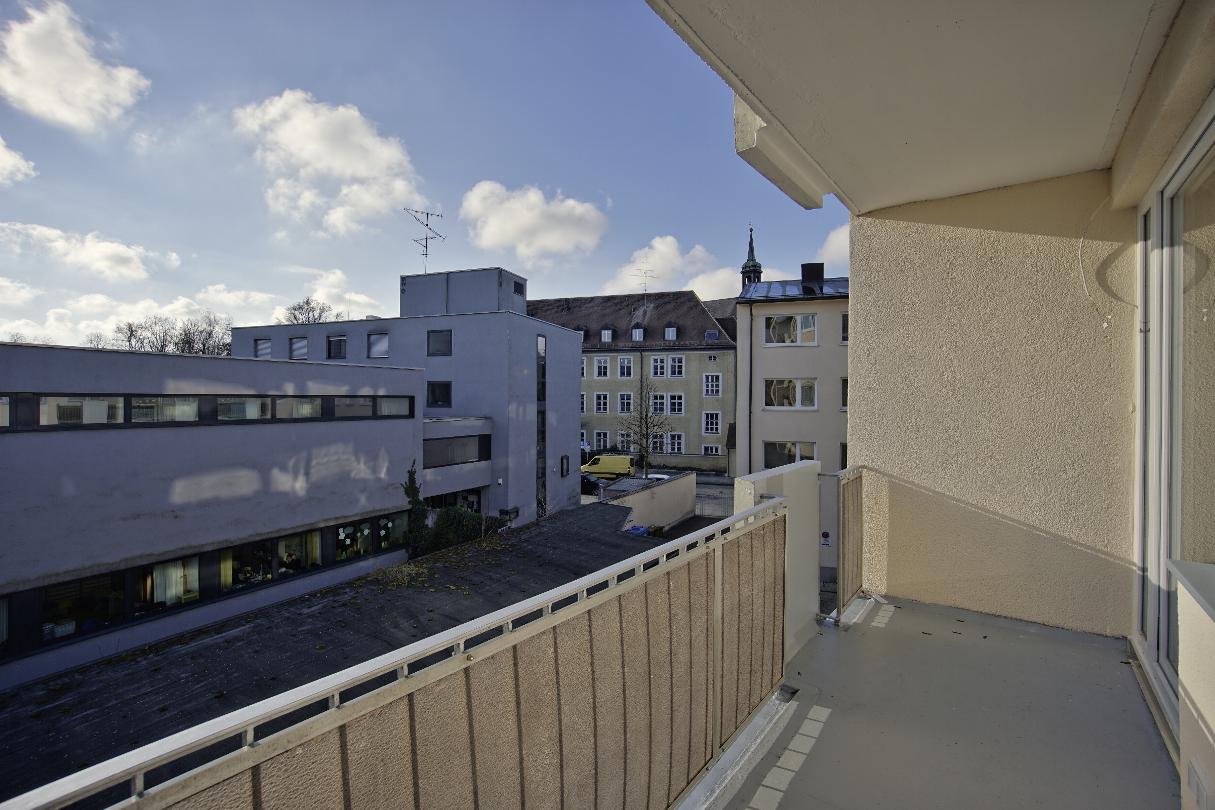 sonniger Balkon