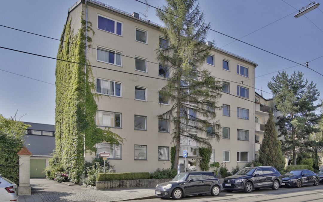 DE, München, Romanstraße 8Günstig erwerben – renovieren – bestens vermieten